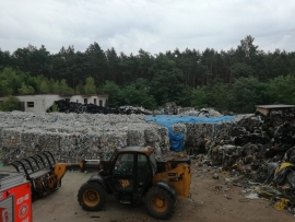 Pożar zbelowanych odpadów wywołał alarm na składowisku odpadów w Dąbrówce Wielkopolskiej