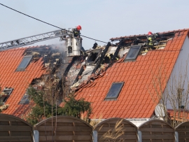 Pożar domu jednorodzinnego na Chynowie (ZDJĘCIA)