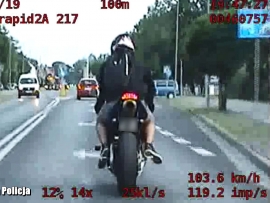 Pościg za motocyklistą w Nowej Soli. Pędził ponad 110 km/h