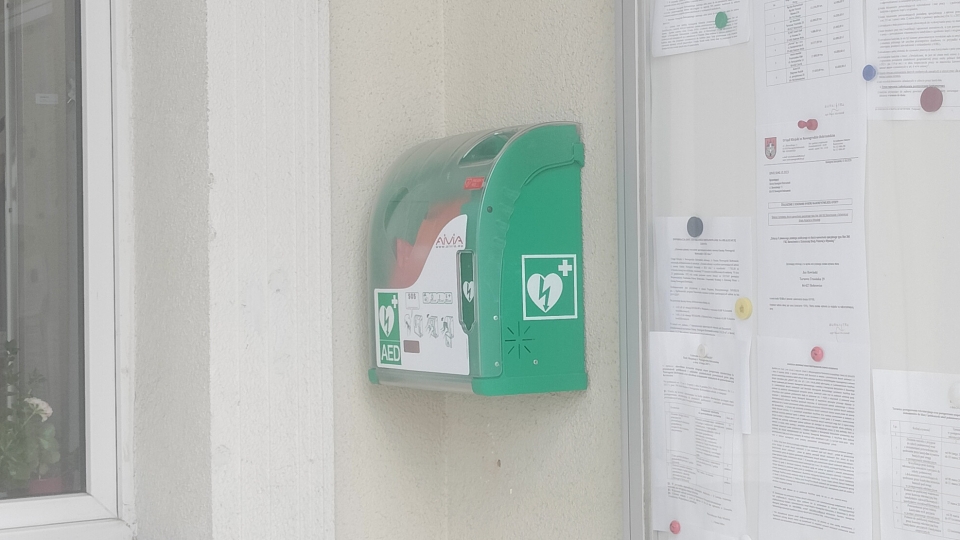 Defibrylatory AED staną w Nowogrodzie Bobrzańskim. Będzie bezpieczniej