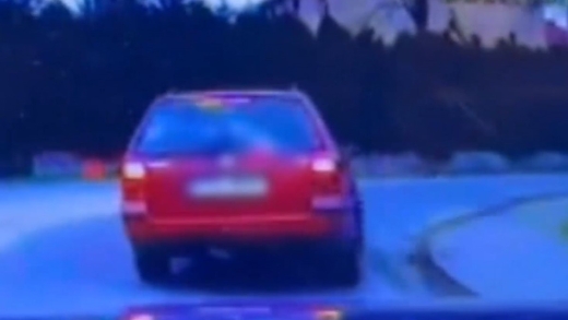 Policyjny pościg za Volkswagenem. Młody kierowca miał coś na sumieniu (FILM)