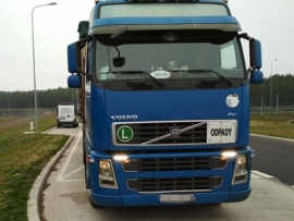 Kontrola ITD na trasie S3. Pęknięta tarcza hamulcowa i zużyte opony w ciężarówce