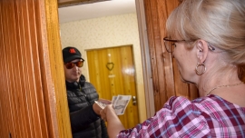 Starsza kobieta przekazała oszustom 30 tys. zł.