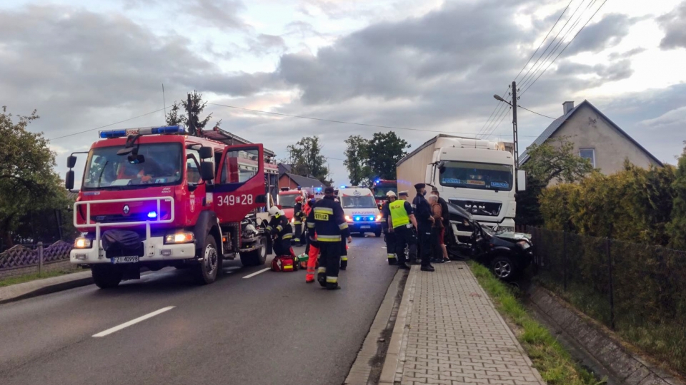 Poważny wypadek na DK32 w Kargowej. W akcji śmigłowiec LPR!