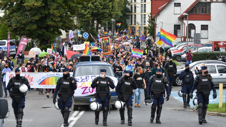 Marsz równości przeszedł ulicami Słubic i Frankfurtu nad Odrą (ZDJĘCIA)